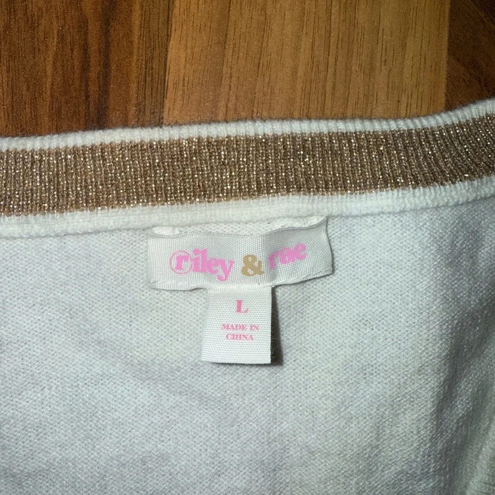 Riley & Rae‎ sweater size large gold detail accents business casual, glam